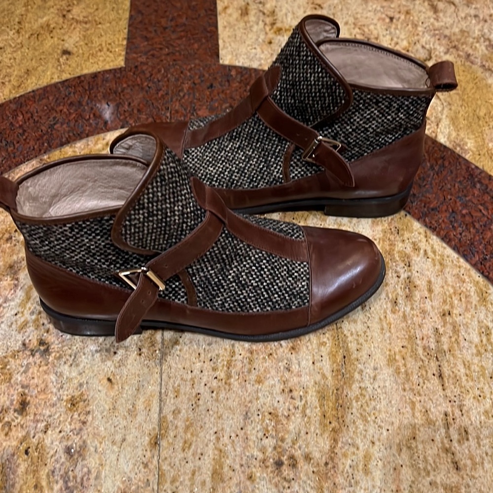 Mellow yellow short boots size 39